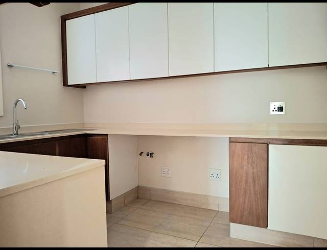 4 BEDROOM FREEHOLD FOR SALE IN SIMBITHI ECO ESTATE